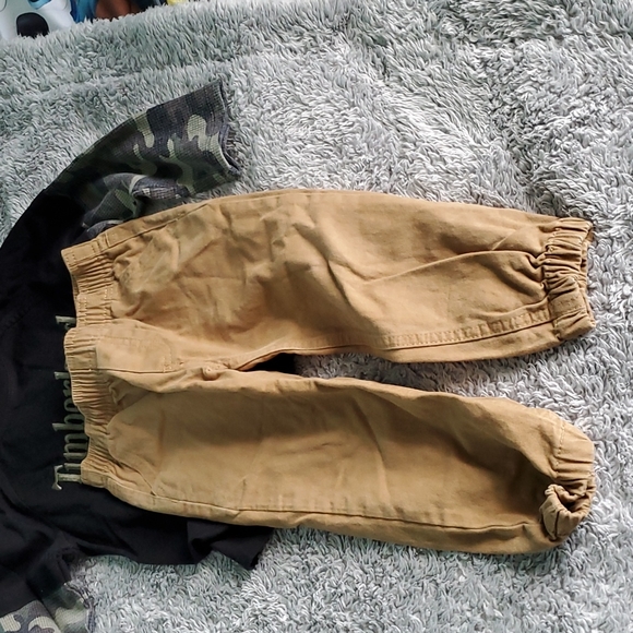 Matching set - Picture 2 of 3